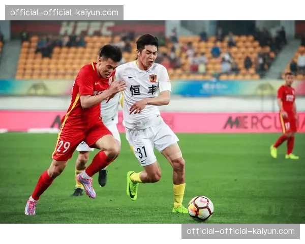 通讯：跨越千里，远征军助威团随长春亚泰征战广东